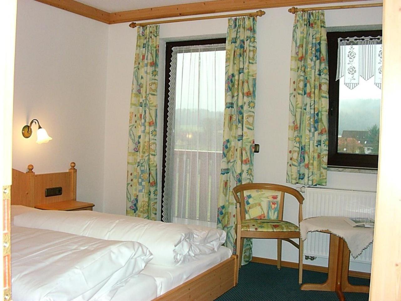 Landhotel Steigerwaldhaus Burghaslach Экстерьер фото