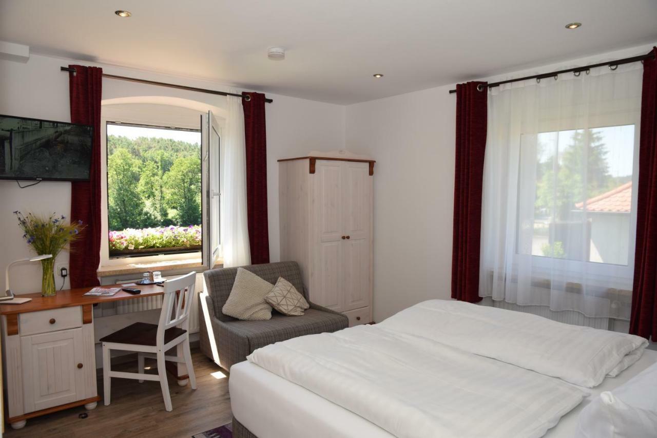 Landhotel Steigerwaldhaus Burghaslach Экстерьер фото